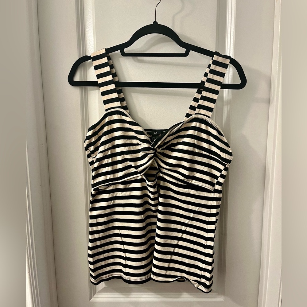 Twist-front tank top
